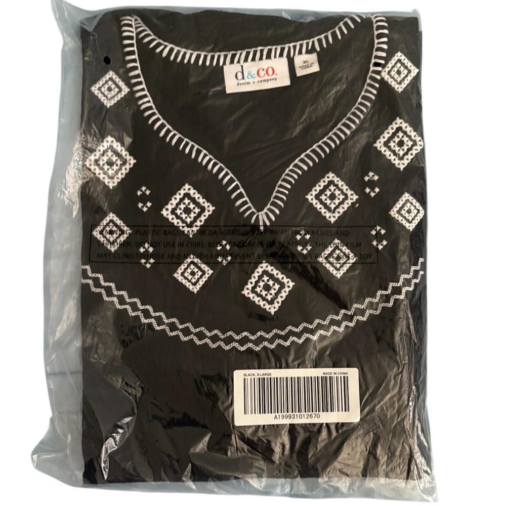 NIP 100% Cotton Embroidered Women's Top - Picture 3 of 4